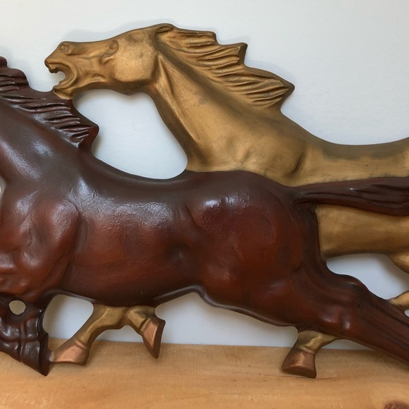 Vintage Galloping Wild Horses Large Cast Wall Art - Picture 4 of 16